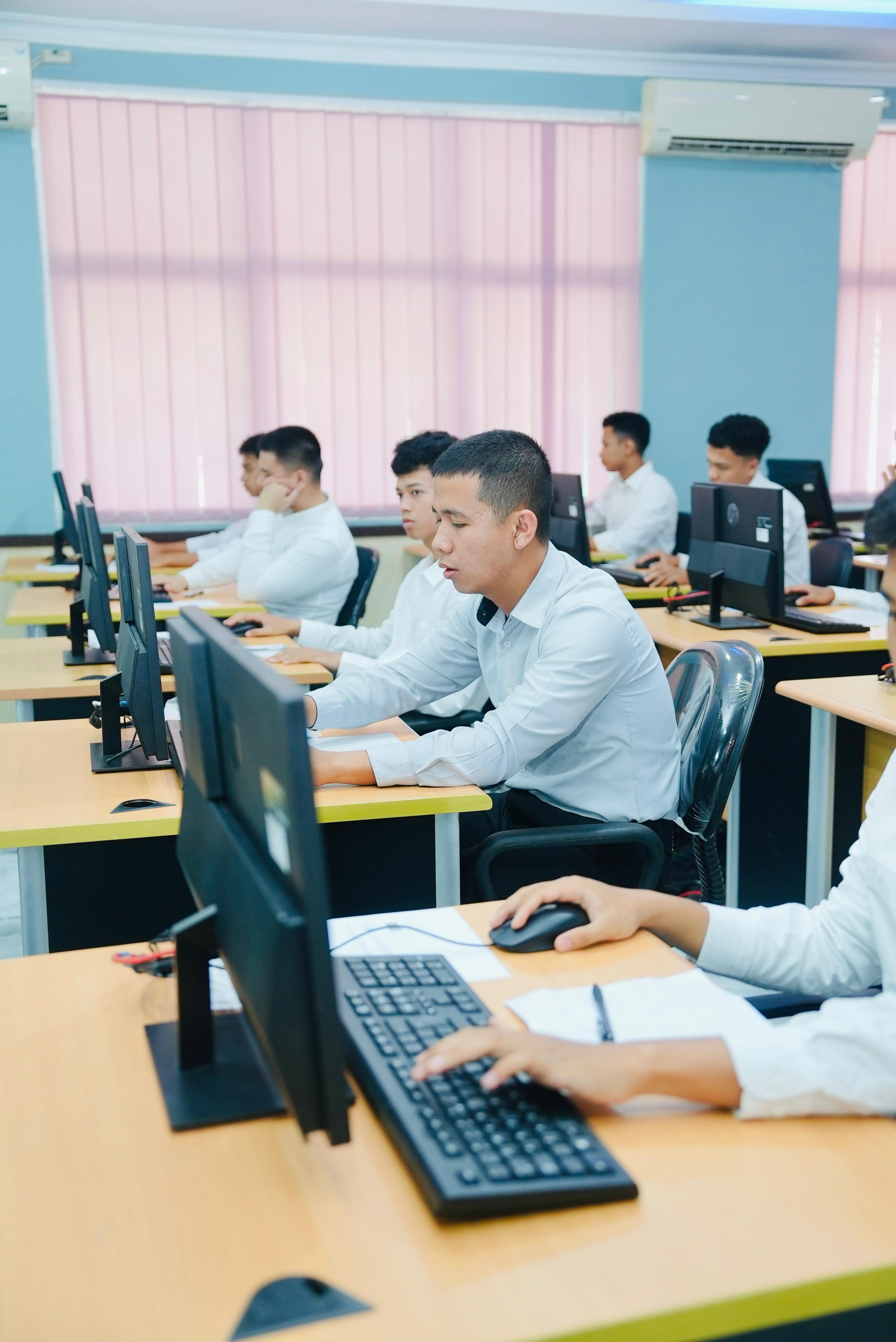 generated_image_1762229367_8111.webp